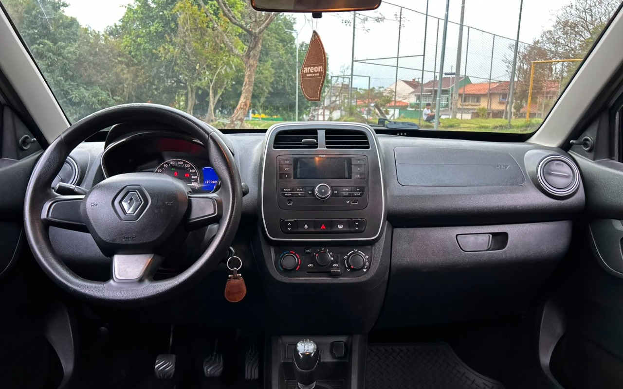imagem-https://www.socarrao.com.br/sc-vehicle-images-prod/4190504/1790691592710-V2hhdHNBcHAgSW1hZ2UgMjAyNi0wOS0yOSBhdCAxMC41My4wMSAoMSkuanBlZw.jpeg