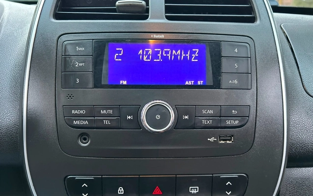 imagem-https://www.socarrao.com.br/sc-vehicle-images-prod/4190504/1790691593037-V2hhdHNBcHAgSW1hZ2UgMjAyNi0wOS0yOSBhdCAxMC41My4wMiAoMSkuanBlZw.jpeg