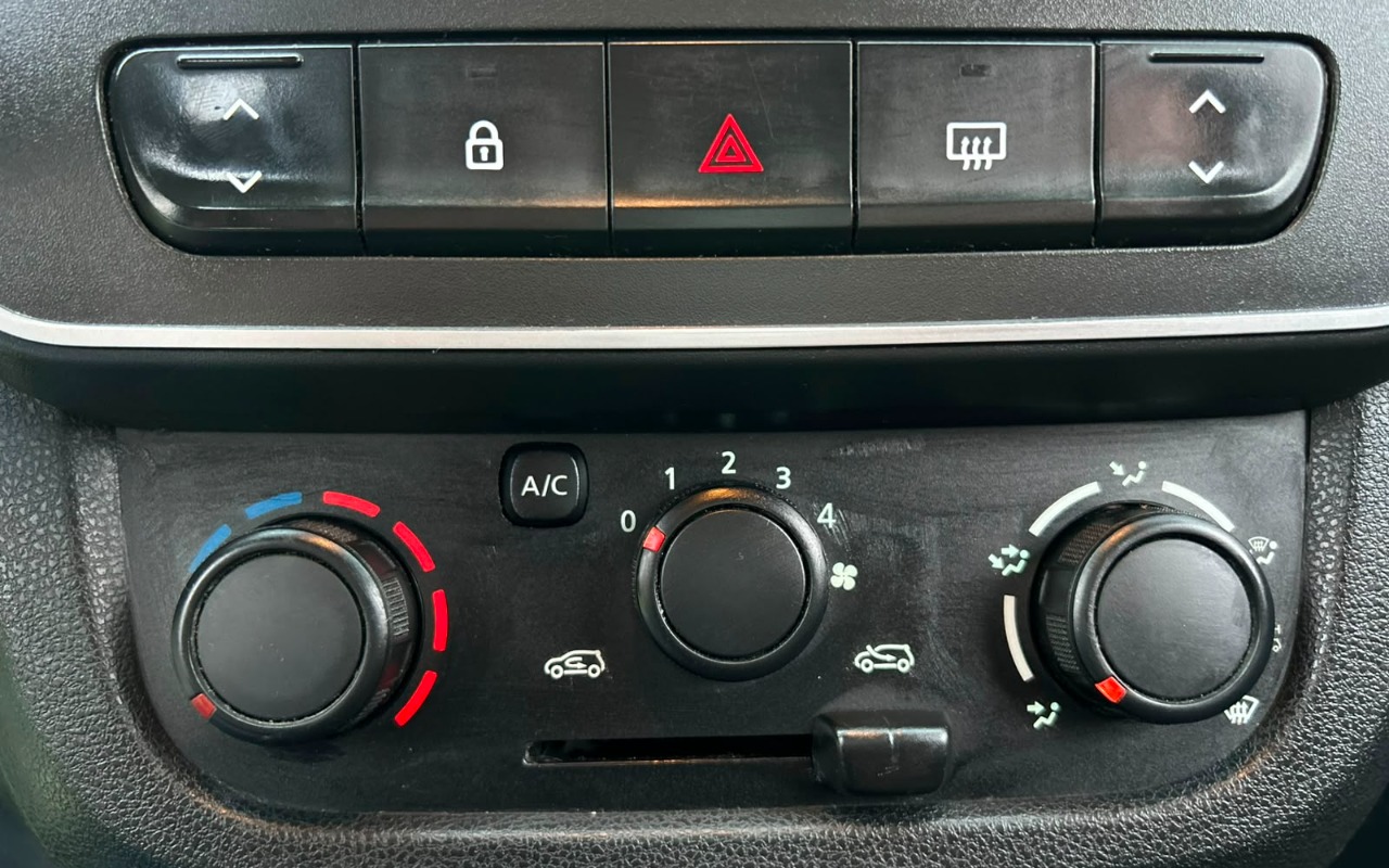 imagem-https://www.socarrao.com.br/sc-vehicle-images-prod/4190504/1790691593111-V2hhdHNBcHAgSW1hZ2UgMjAyNi0wOS0yOSBhdCAxMC41My4wMiAoMikuanBlZw.jpeg