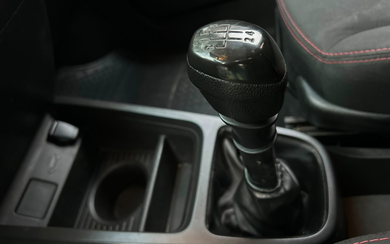 imagem-https://www.socarrao.com.br/sc-vehicle-images-prod/4190504/1790691593215-V2hhdHNBcHAgSW1hZ2UgMjAyNi0wOS0yOSBhdCAxMC41My4wMy5qcGVn.jpeg