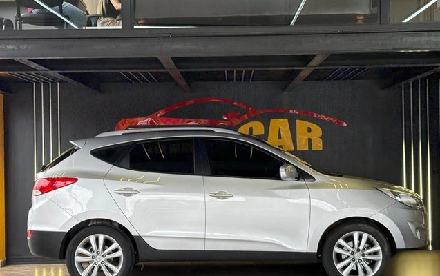 imagem-https://www.socarrao.com.br/sc-vehicle-images-prod/4190603/1790865272950-8523595_7_B_6fa46b4e5f.jpeg