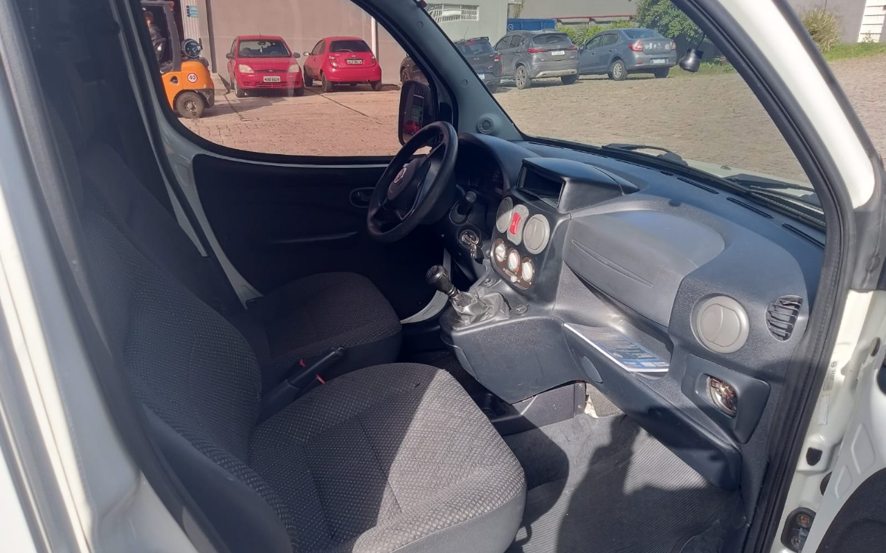 imagem-https://www.socarrao.com.br/sc-vehicle-images-prod/4190619/1790691893104-V2hhdHNBcHAgSW1hZ2UgMjAyNi0wOS0xNyBhdCAxNS4wNC4xNiAoMikuanBlZw.jpeg