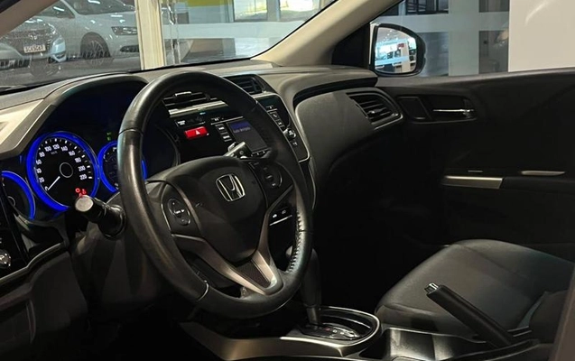 imagem-https://www.socarrao.com.br/sc-vehicle-images-prod/4190734/1790692201448-8524338_0_B_dfc0aa5e56.jpeg
