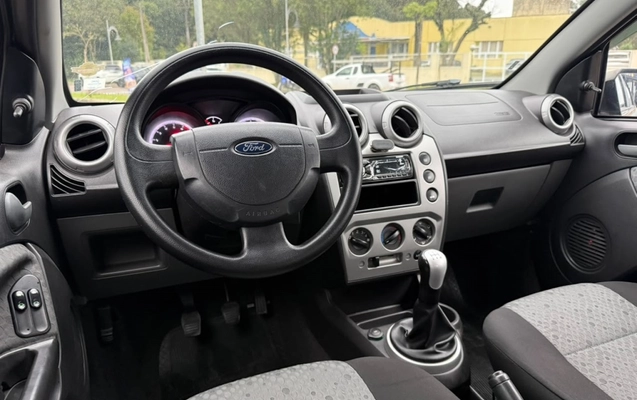 imagem-https://www.socarrao.com.br/sc-vehicle-images-prod/4190904/1790692527636-9_052642.jpg