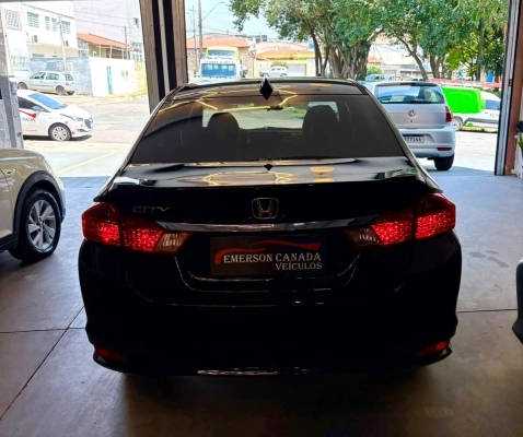 imagem-https://www.socarrao.com.br/sc-vehicle-images-prod/4191032/1790692938106-v8VMM9176IrG5CyJNnGbAhoYpaAU5zyo.jpg