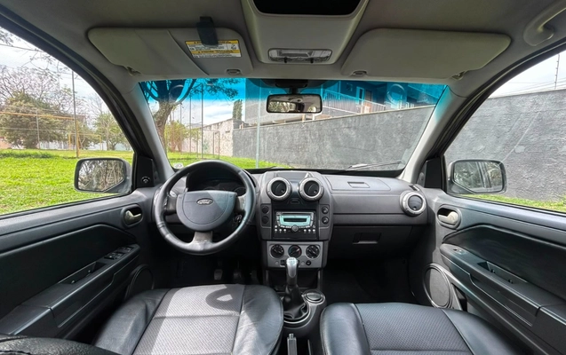 imagem-https://www.socarrao.com.br/sc-vehicle-images-prod/4191345/1790693606354-V2hhdHNBcHAgSW1hZ2UgMjAyNi0wOS0yOSBhdCAxMS40MS4xNyAoMSkuanBlZw.jpeg