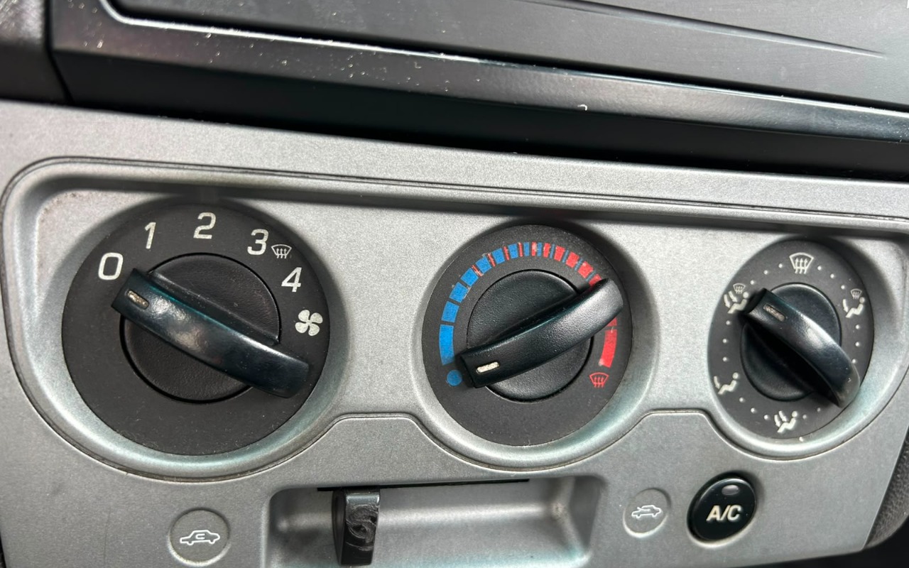 imagem-https://www.socarrao.com.br/sc-vehicle-images-prod/4191345/1790693606784-V2hhdHNBcHAgSW1hZ2UgMjAyNi0wOS0yOSBhdCAxMS40MS4xOSAoMykuanBlZw.jpeg