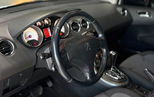 imagem-https://www.socarrao.com.br/sc-vehicle-images-prod/4191348/1790693643527-6686a140-b174-4e25-a53c-addf540b275c.jpg