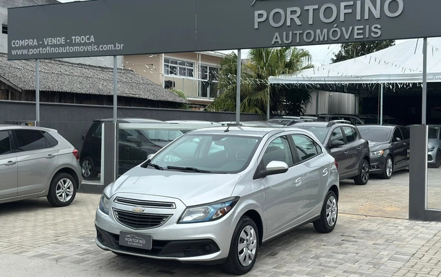imagem-https://www.socarrao.com.br/sc-vehicle-images-prod/4191568/1790694118467-003_f35ed3c67865ee14b80cbcadfa0262d8.jpg
