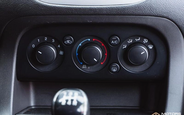imagem-https://www.socarrao.com.br/sc-vehicle-images-prod/4191651/1790706908563-8514050_8_B_18956062ae.jpeg