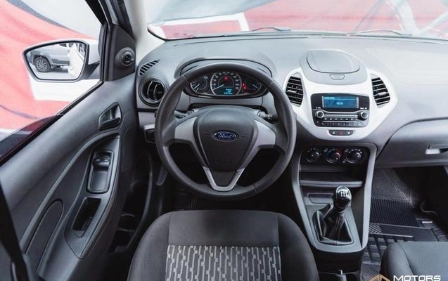 imagem-https://www.socarrao.com.br/sc-vehicle-images-prod/4191651/1790706908566-8514050_12_B_6717c09036.jpeg