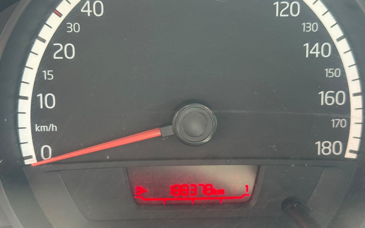 imagem-https://www.socarrao.com.br/sc-vehicle-images-prod/4191933/1790695079255-V2hhdHNBcHAgSW1hZ2UgMjAyNi0wOS0yOSBhdCAxMS40NC4xMiAoMSkuanBlZw.jpeg