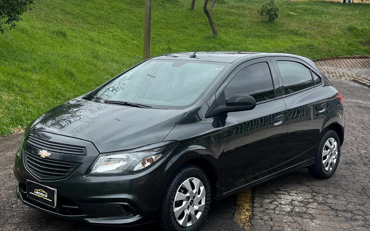 Chevrolet Onix 2019 Cinza — foto 1 de 3