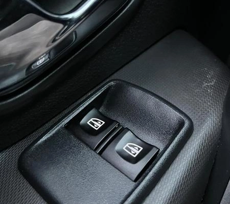 imagem-https://www.socarrao.com.br/sc-vehicle-images-prod/4192116/1790795792190-8524783_8_B_7bc37901a8.jpeg
