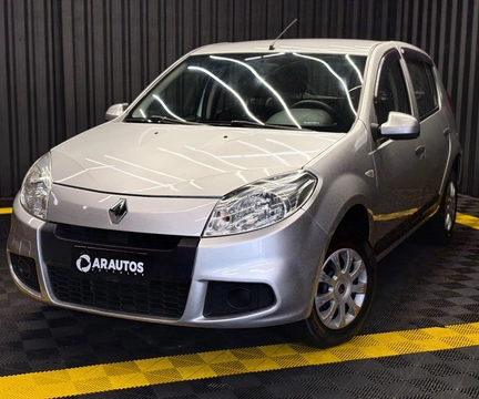 Renault Sandero 2012 Prata — foto 1 de 3