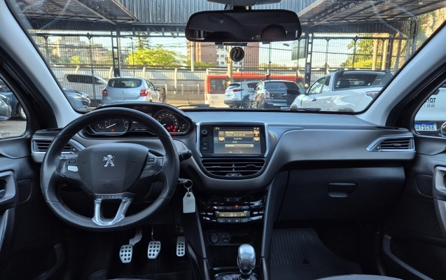 imagem-https://www.socarrao.com.br/sc-vehicle-images-prod/4192531/1790982040893-HiaHa3lVm9JitqHL8PFmlsyb8LO1za0h.jpg