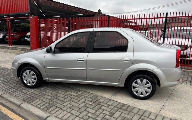 imagem-https://www.socarrao.com.br/sc-vehicle-images-prod/4192775/1790697761410-8492390_4_B_1fb2d51324.jpeg