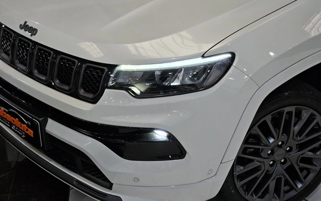 imagem-https://www.socarrao.com.br/sc-vehicle-images-prod/4192777/1790697804650-1_051059.jpg