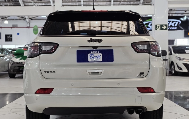 imagem-https://www.socarrao.com.br/sc-vehicle-images-prod/4192777/1790697804664-1_051111.jpg