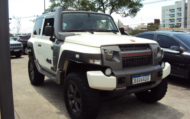 imagem-https://www.socarrao.com.br/sc-vehicle-images-prod/4192907/1790698197690-RFNDMDE3MDMuSlBH.JPG