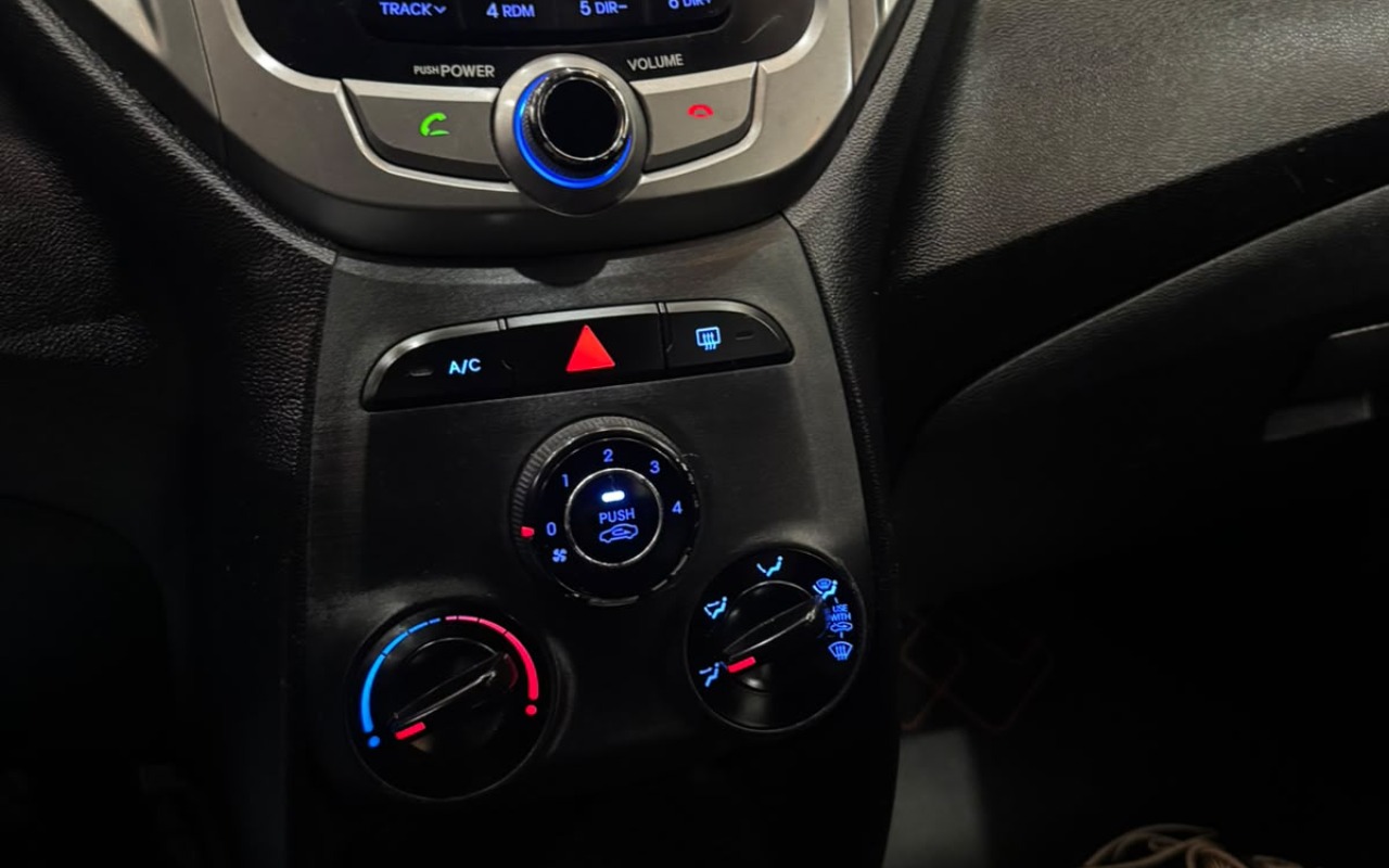 imagem-https://www.socarrao.com.br/sc-vehicle-images-prod/4193105/1790698692548-SHl1bmRhaSBIQjIwIDEuNiBDb21mb3J0IENvbXBsZXRvIDIwMTUgU3RlaW5iYWNoIE11bHRpbWFyY2FzIGVtIFNhbnRvIEFtYXJvIGRhIEltcGVyYXRyaXogU0MgMTMuanBlZw.jpeg