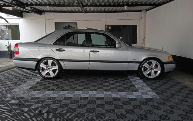 imagem-https://www.socarrao.com.br/sc-vehicle-images-prod/4193438/1791209521825-7563360_11_B_cf78a738bb.jpeg