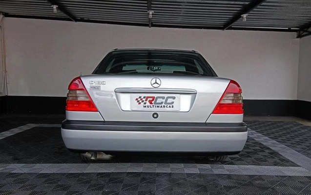 imagem-https://www.socarrao.com.br/sc-vehicle-images-prod/4193438/1791209521859-7563360_11_B_7d2b4845d0.jpeg