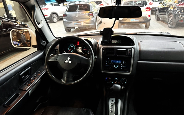 imagem-https://www.socarrao.com.br/sc-vehicle-images-prod/4193445/1790699419078-003_fefccd768a583d73e5868176013233d6.jpg