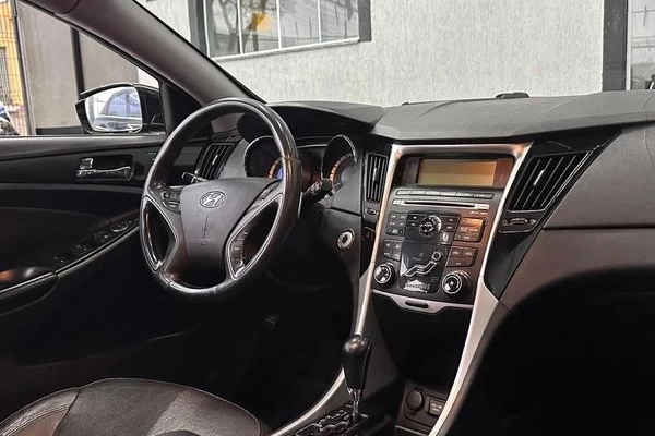imagem-https://www.socarrao.com.br/sc-vehicle-images-prod/4193768/1790700730789-8525149_11_B_be16ccb184.jpeg