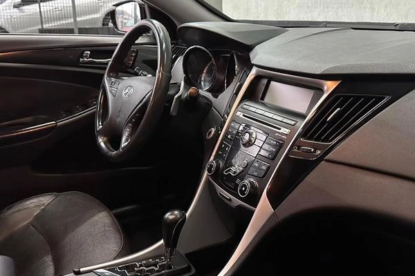 imagem-https://www.socarrao.com.br/sc-vehicle-images-prod/4193768/1790700730791-8525149_13_B_2cccfc46a7.jpeg