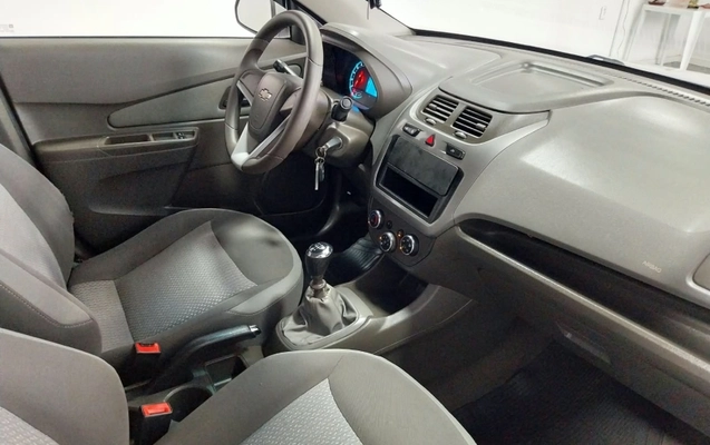 imagem-https://www.socarrao.com.br/sc-vehicle-images-prod/4193991/1791400373776-A7xUuNjogiZeZyxLEKdY3gz8GyJPxv1A.jpg