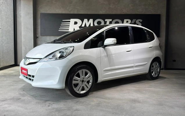 imagem-https://www.socarrao.com.br/sc-vehicle-images-prod/4194260/1790701930760-44dea006-76f2-413e-9786-d29e0466bd30.jpg