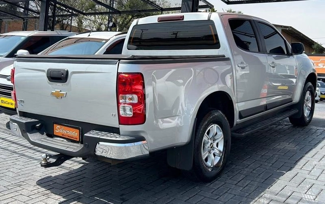 imagem-https://www.socarrao.com.br/sc-vehicle-images-prod/4194314/1790702057490-8521044_12_B_900637e23d.jpeg