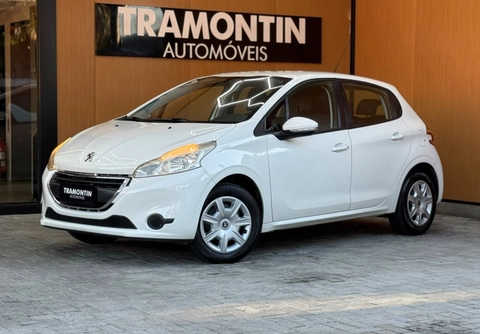 Peugeot 208 2014 Branco — foto 1 de 3