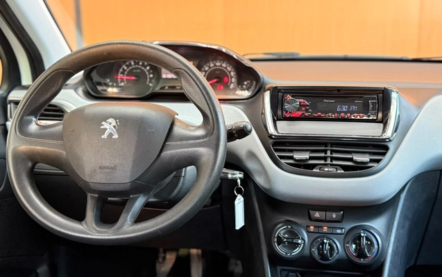 imagem-https://www.socarrao.com.br/sc-vehicle-images-prod/4194381/1790702130588-003_09353cd5cedb36e313cfe4e14bc71677.jpg