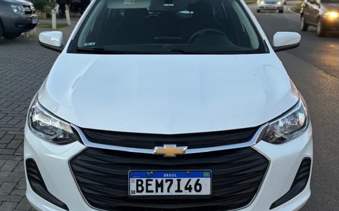 Chevrolet Onix 2021 Branco — foto 1 de 3