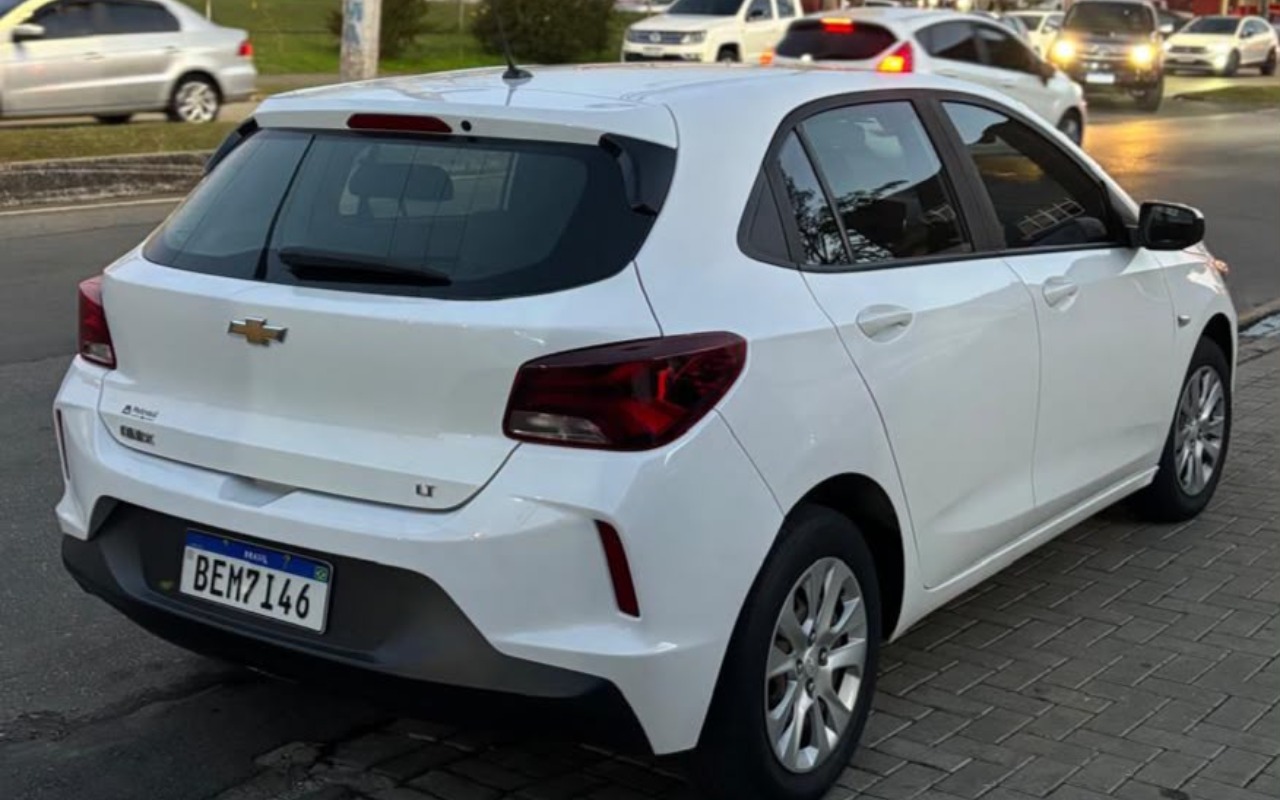 imagem-https://www.socarrao.com.br/sc-vehicle-images-prod/4194577/1790791003186-V2hhdHNBcHAgSW1hZ2UgMjAyNi0wOS0yOSBhdCAxNS41MS4zMiAoMikuanBlZw.jpeg