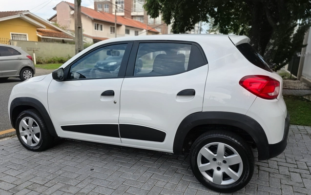 imagem-https://www.socarrao.com.br/sc-vehicle-images-prod/4194718/1790708446574-1b64680f-edbf-43e9-9b6e-0e60a5e06964.jpeg