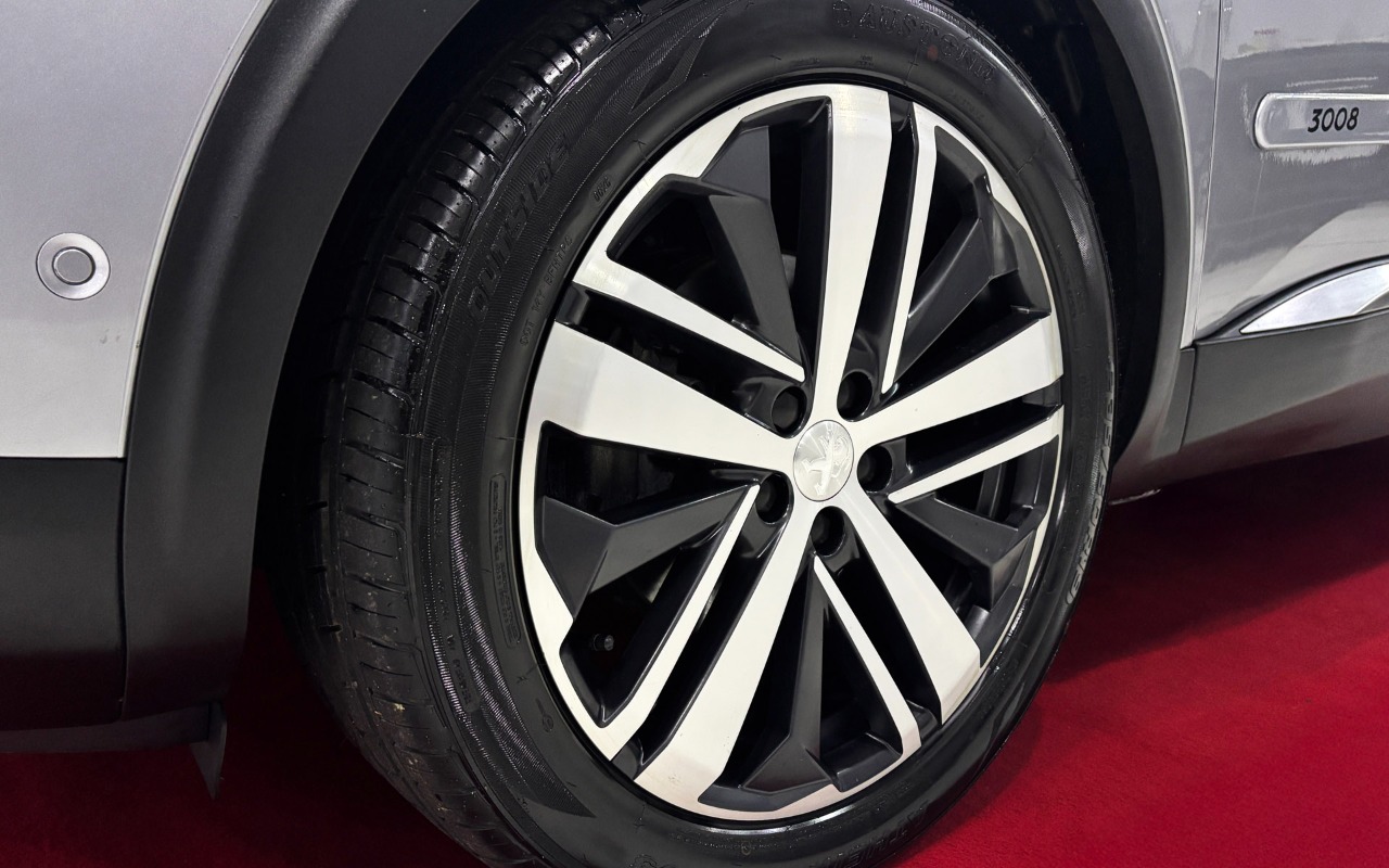 imagem-https://www.socarrao.com.br/sc-vehicle-images-prod/4194762/1790703222801-MDA5LmpwZw.jpg