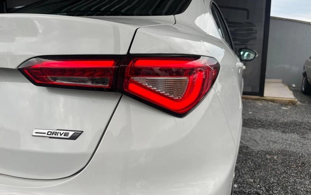 imagem-https://www.socarrao.com.br/sc-vehicle-images-prod/4194800/1791303173031-8524983_0_B_7a08a48977.jpeg