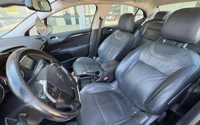 imagem-https://www.socarrao.com.br/sc-vehicle-images-prod/4195043/1790963445389-8524053_5_B_e1b13de671.jpeg