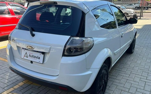 imagem-https://www.socarrao.com.br/sc-vehicle-images-prod/4195073/1790963530048-8524052_4_B_2cb9895ac8.jpeg