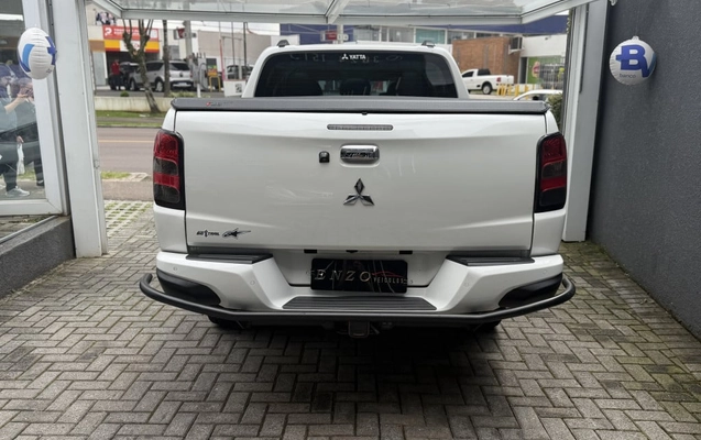 imagem-https://www.socarrao.com.br/sc-vehicle-images-prod/4195080/1791045100094-vehicle_image_1791040412_d1f2cfa7e8d9dc04895c37f9b2758ae1.jpeg