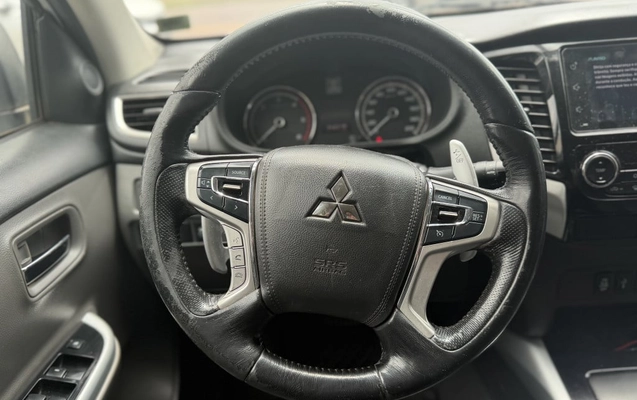 imagem-https://www.socarrao.com.br/sc-vehicle-images-prod/4195080/1791045100101-vehicle_image_1791040430_334a2d2a4f2ce33321bb874cb9bca3ee.jpeg