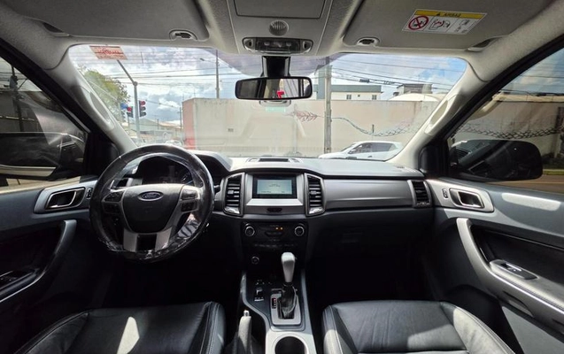 imagem-https://www.socarrao.com.br/sc-vehicle-images-prod/4195154/1790704414061-8454306_15_B_9f8bfafbd8.jpeg