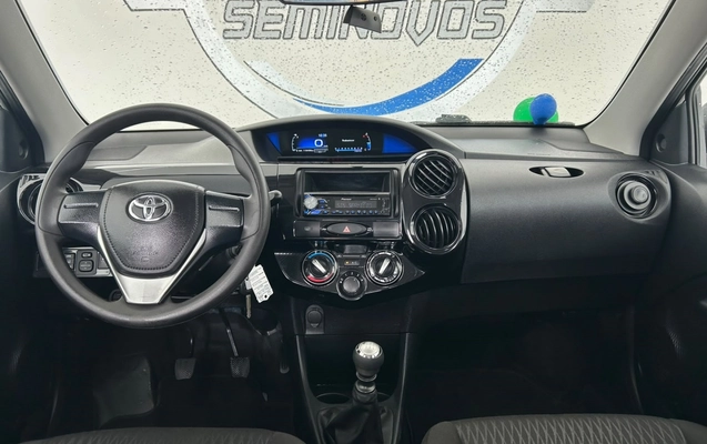 imagem-https://www.socarrao.com.br/sc-vehicle-images-prod/4195159/1790704545047-8_121414.jpg