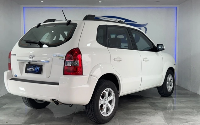 imagem-https://www.socarrao.com.br/sc-vehicle-images-prod/4195274/1790704750703-2_025841.jpg