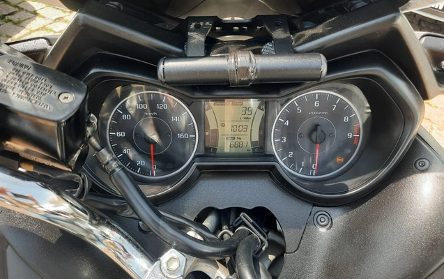 imagem-https://www.socarrao.com.br/sc-vehicle-images-prod/4195404/1790705019371-V2hhdHNBcHAgSW1hZ2UgMjAyNi0wOS0yOSBhdCAxMS4yNi41MiAoMSkuanBlZw.jpeg