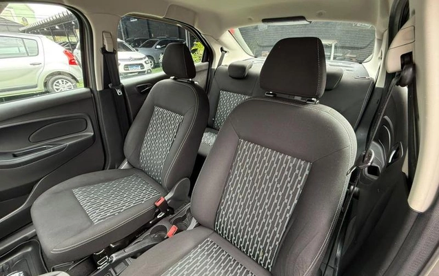 imagem-https://www.socarrao.com.br/sc-vehicle-images-prod/4195447/1790705293543-8525660_3_B_05b5e533c2.jpeg