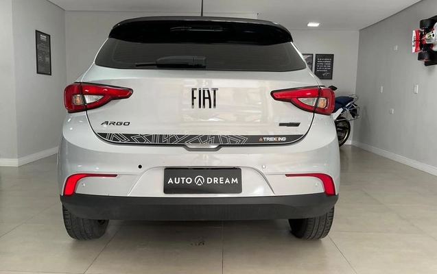 imagem-https://www.socarrao.com.br/sc-vehicle-images-prod/4195467/1791404030935-8525807_12_B_f6b40fb6fa.jpeg